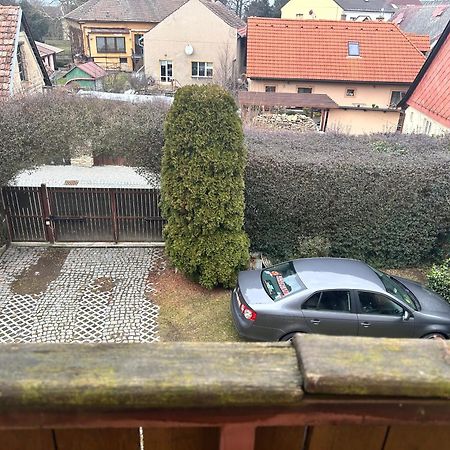 Restaurace A Penzion Podloubi Opočno Eksteriør billede